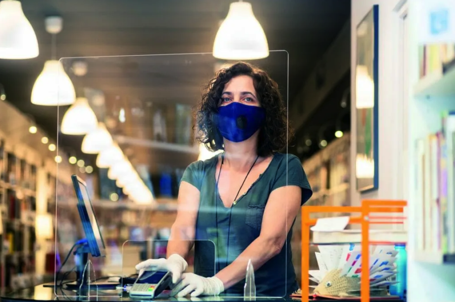 covid-restaurant-worker