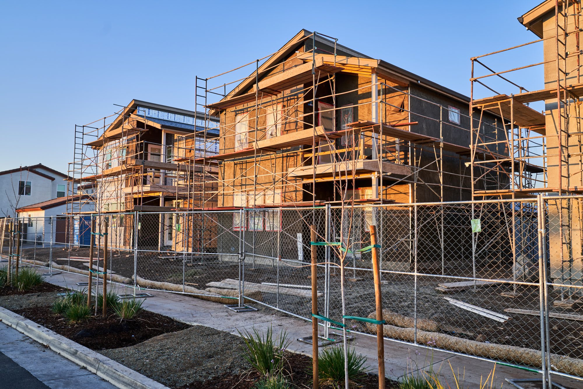 8d108047-new-construction