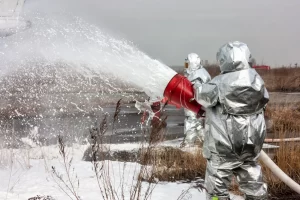 230b3427-fill-the-airplane-with-fire-fighting-foam-613905646-1440x960-1