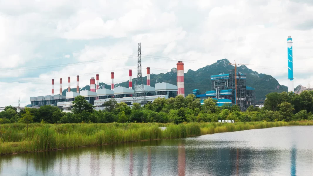 268f59fe-power-plant-from-coal-993346578