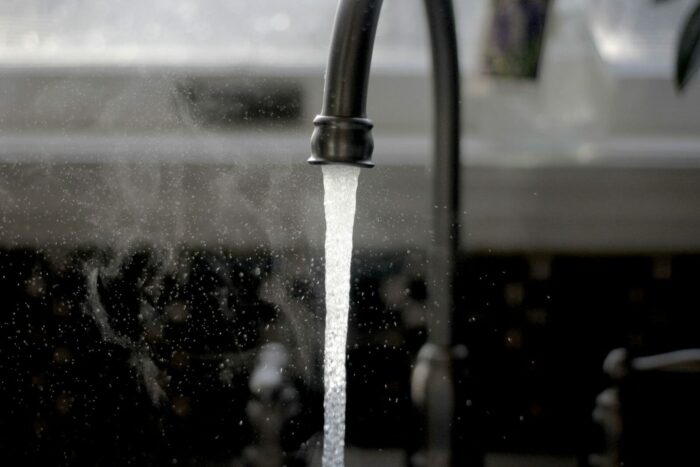 6c6dfc87-trc-microplastics-drinking-water