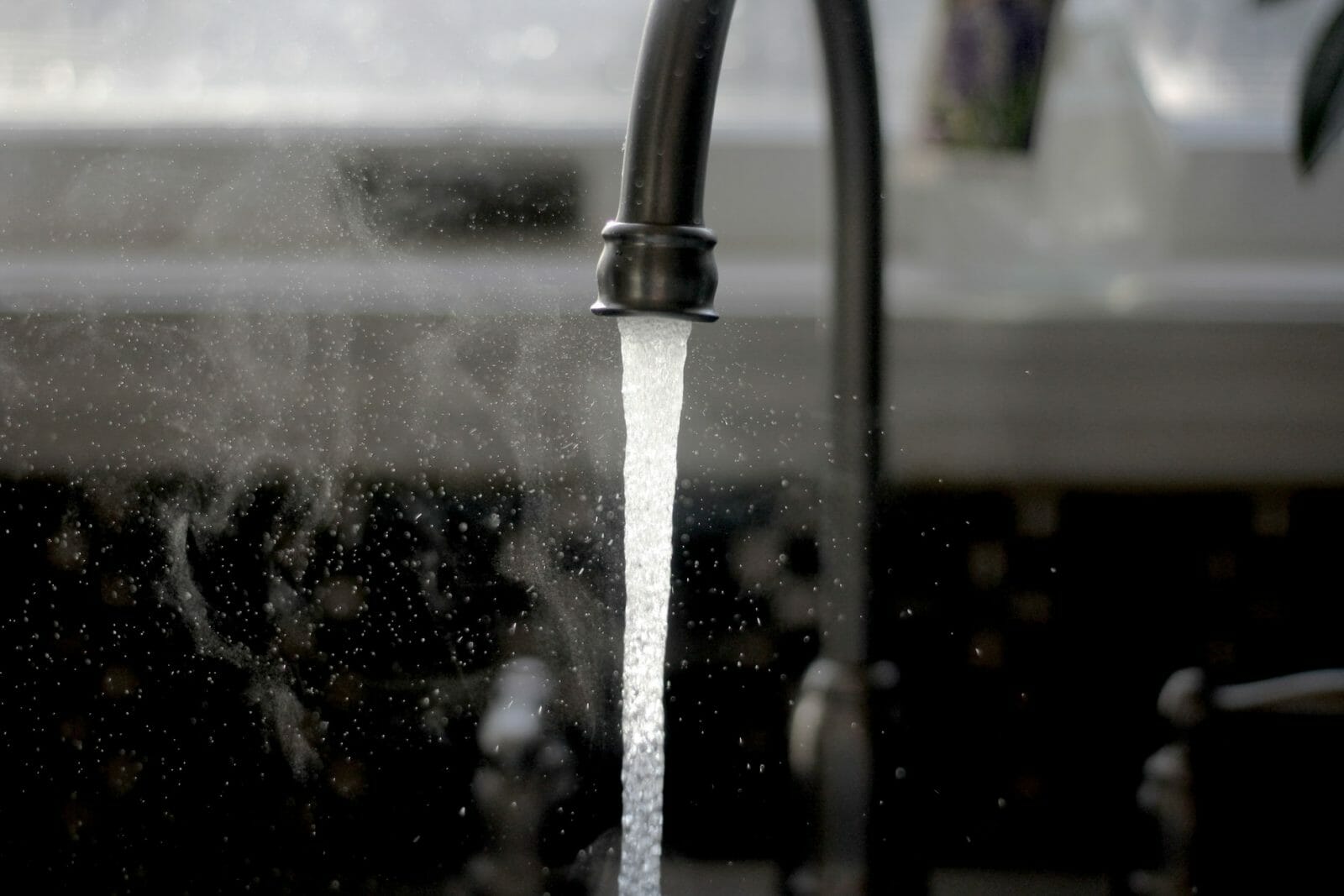 6c6dfc87-trc-microplastics-drinking-water
