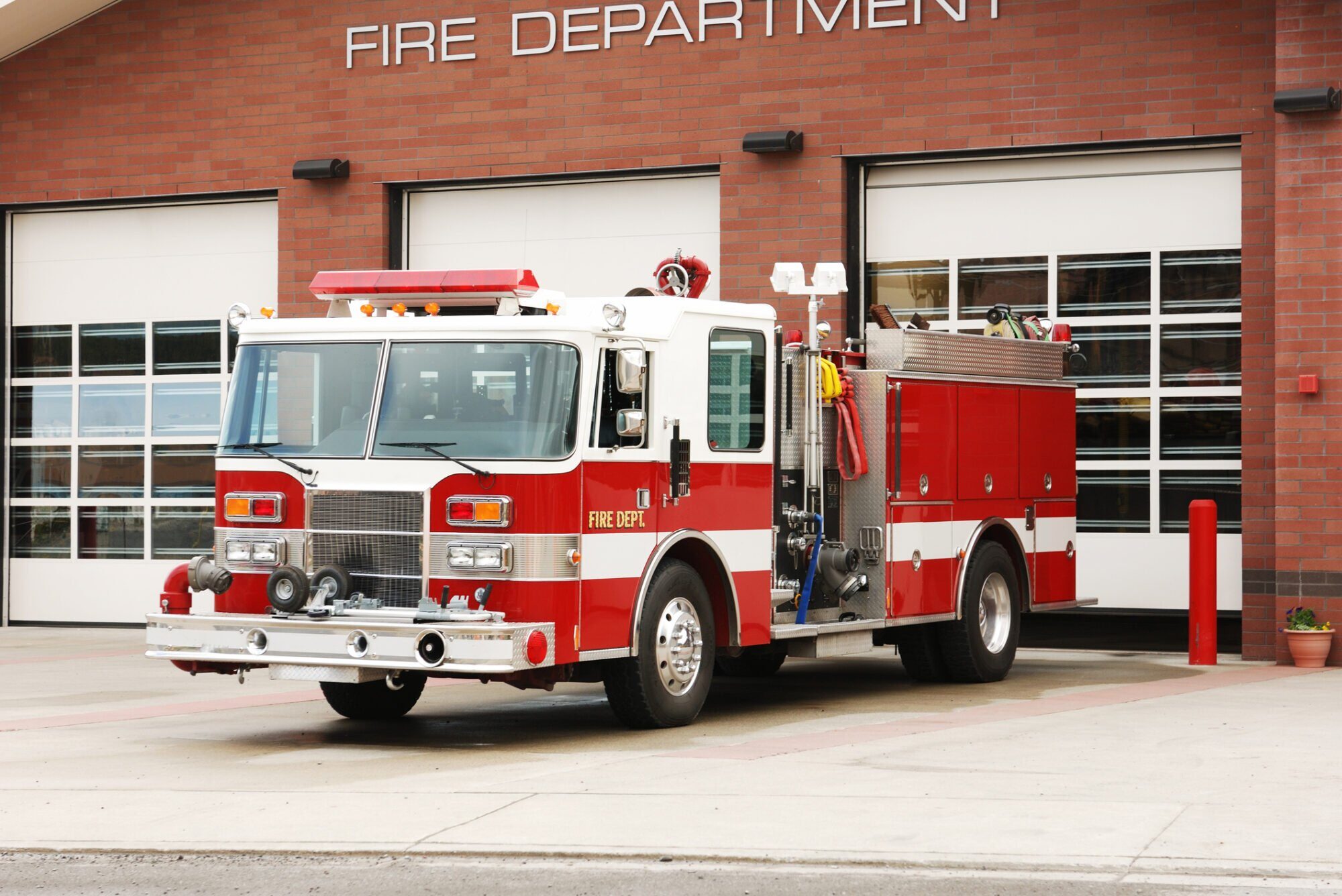 78179437-fire-truck-182819377-e1671572308266