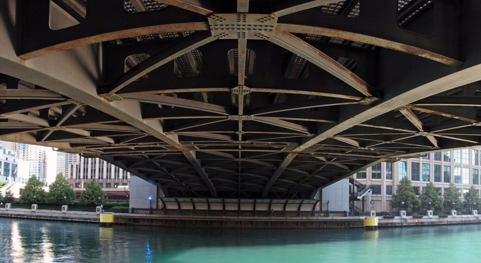 7bc65fae-bridge-girder-steel-framework-172201793