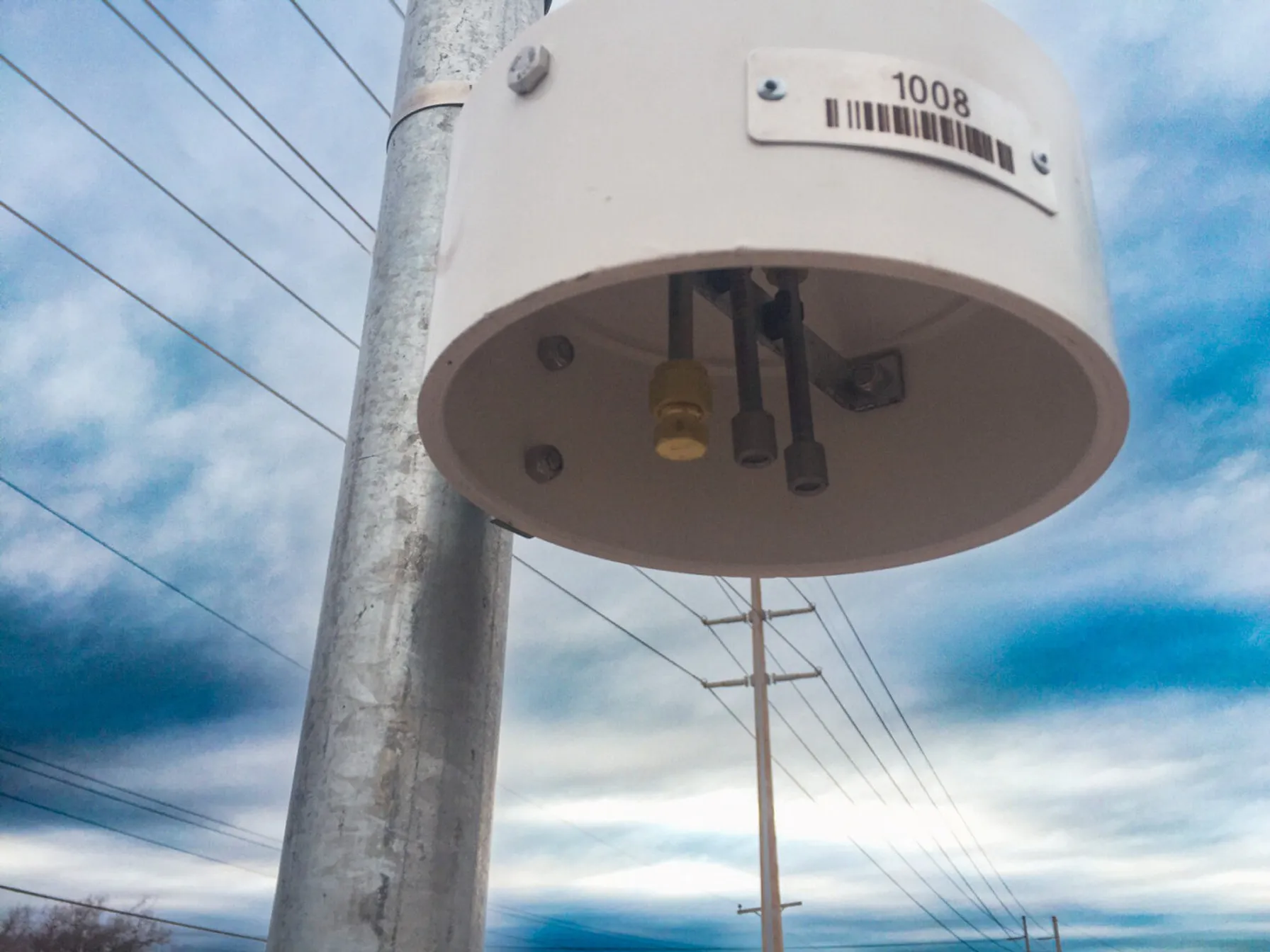 d6612c72-air_monitoring_at_refinery-1440x1080-1