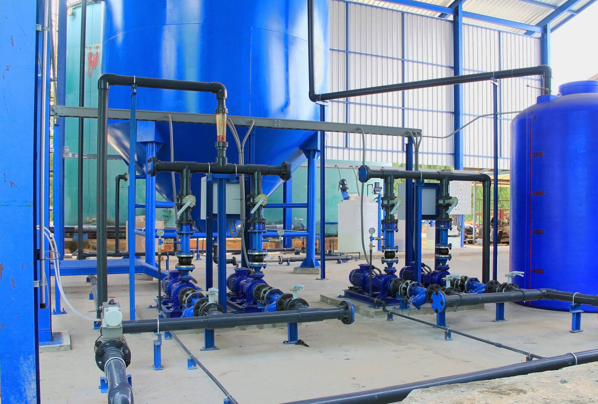 ec90984a-water-pump-line-and-clarified-tank-579735446