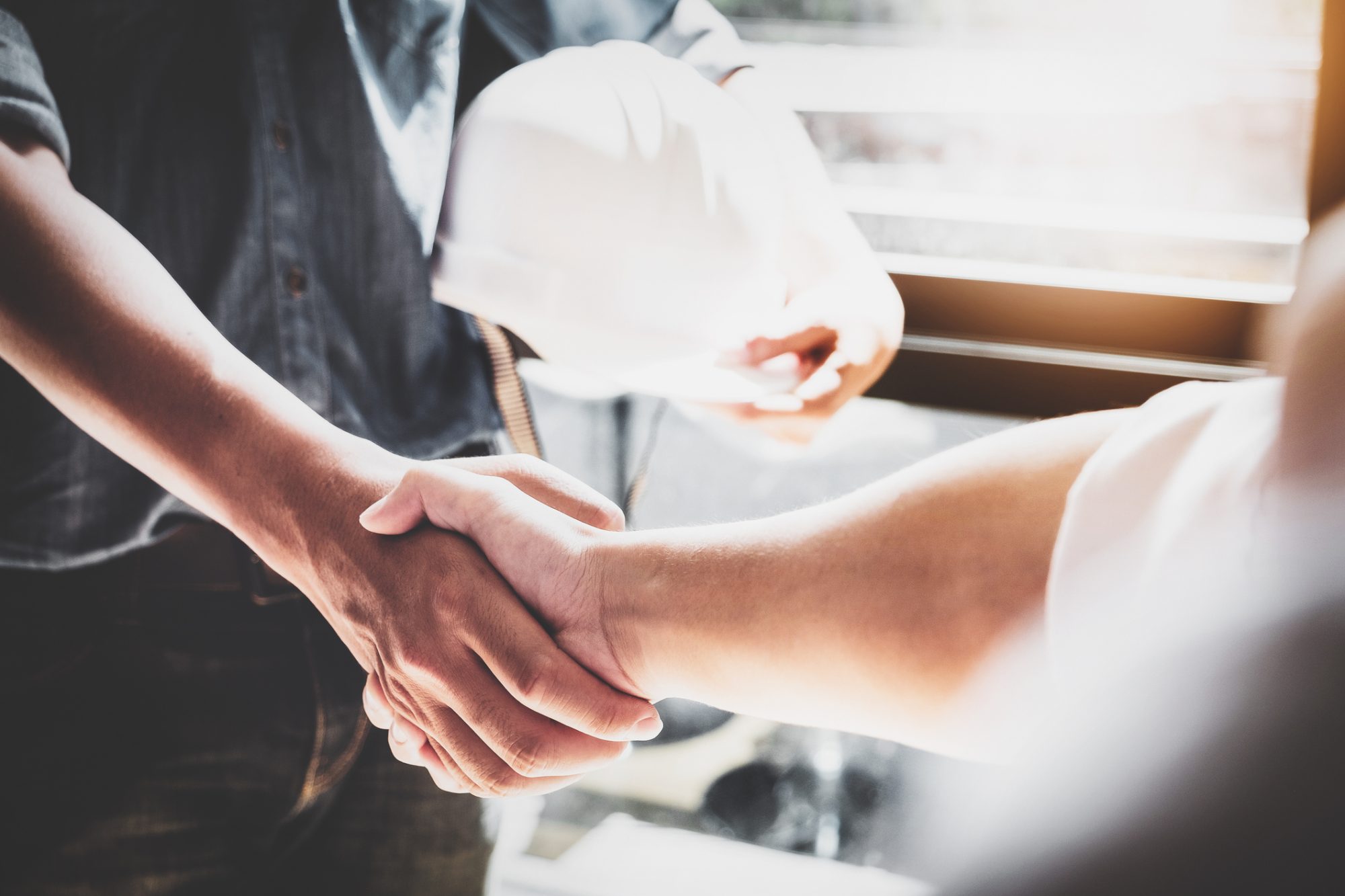 handshake-between-designer-engineers
