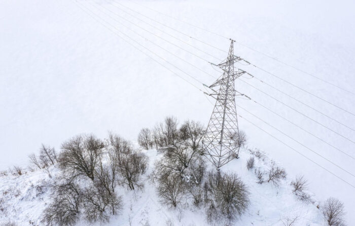snowy-powerline-in-winter