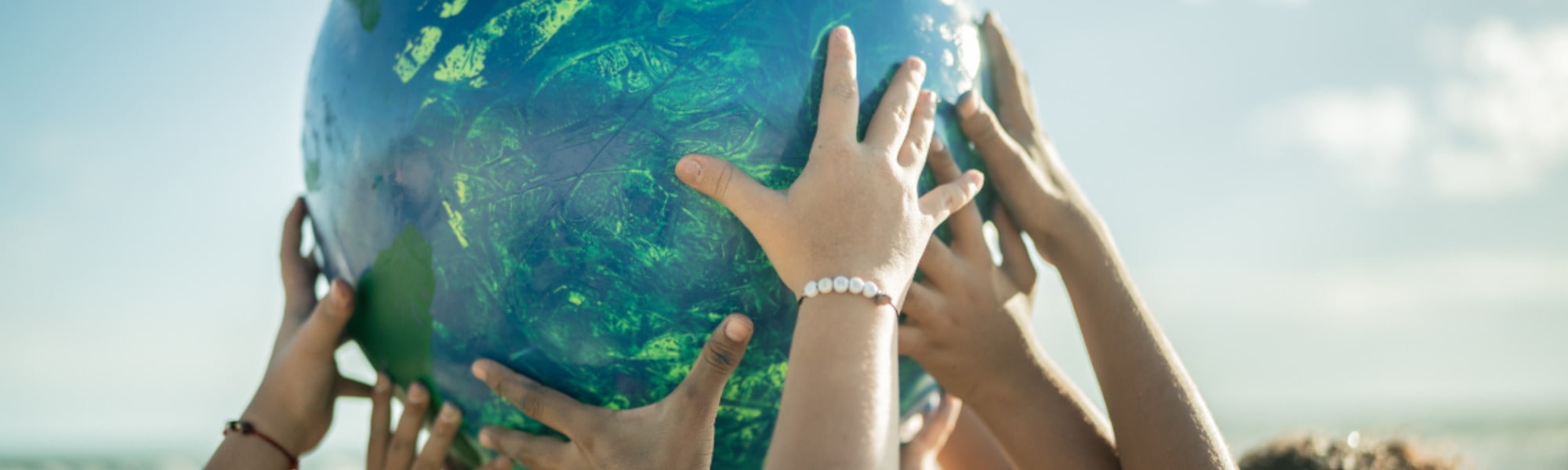 f7b16792-hands-on-globe-env-justice-min