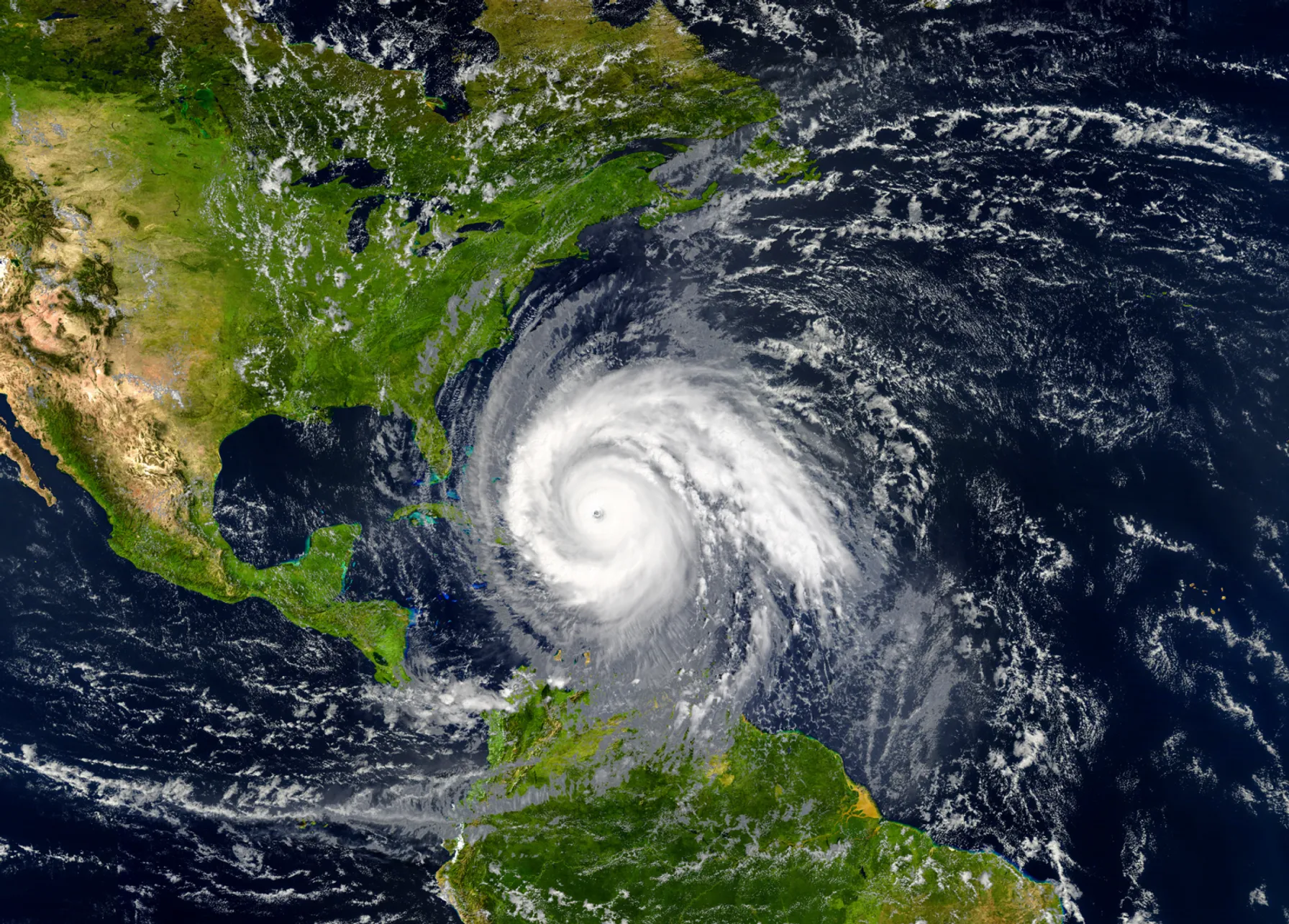 37852630-tropical-hurricane-1040975032