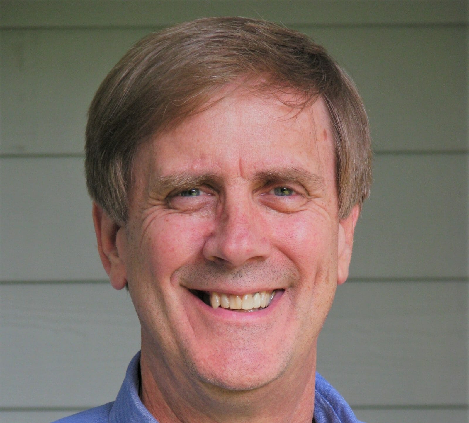 fb5c8db4-t-farrar-headshot