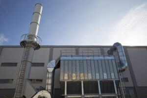 Waste-to-energy-facility-outside-1053990476-1-scaled